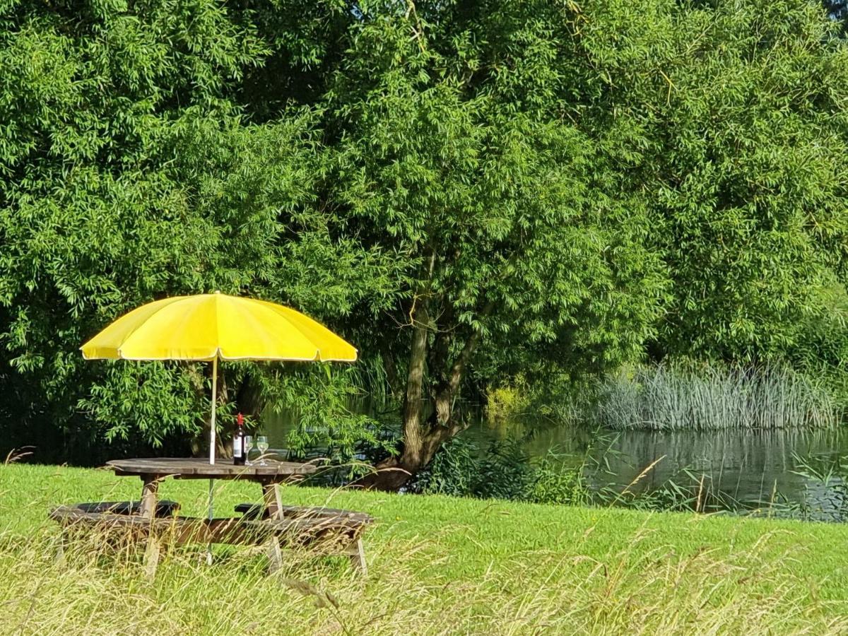 The Boathouse Frühstückspension *